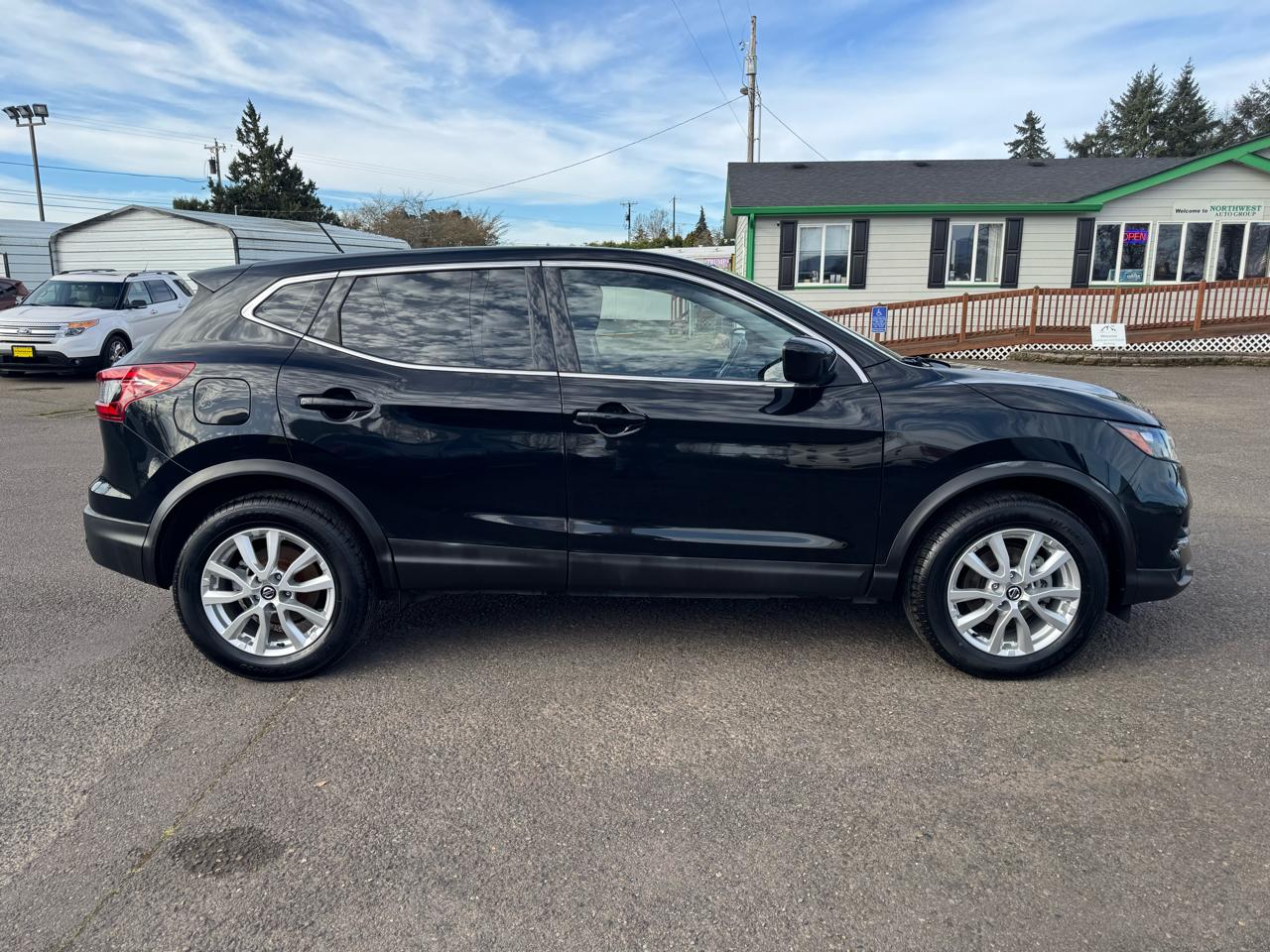 Nissan Rogue Sport AWD S 2021