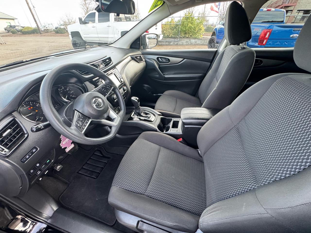 Nissan Rogue Sport AWD S 2021