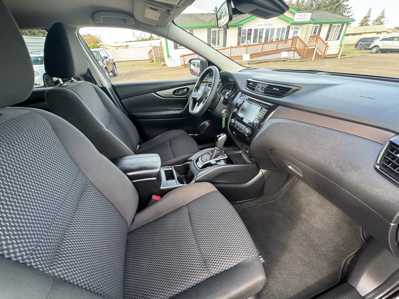 Nissan Rogue Sport AWD S 2021