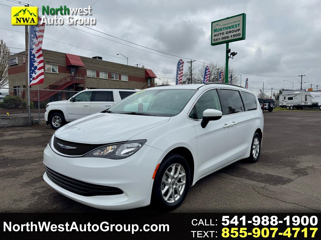 2020 Chrysler Voyager LXI FWD