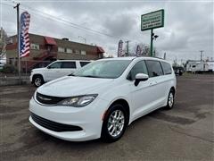 2020 Chrysler Voyager 