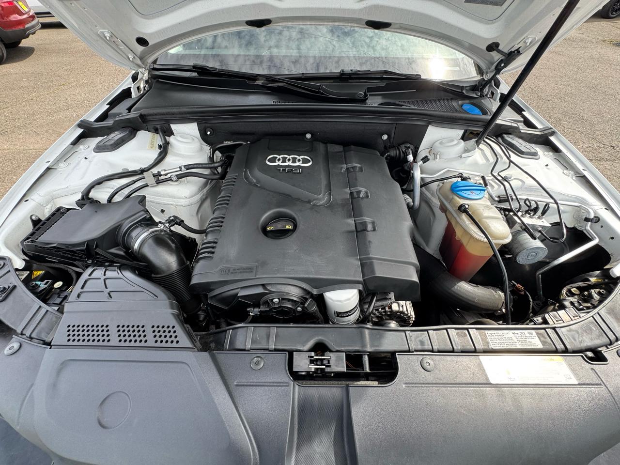 Audi A4 4dr Sdn Auto quattro 2.0T Premium 2014