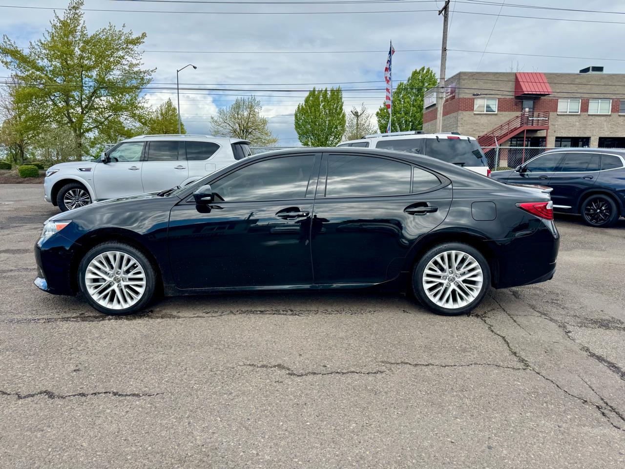 Lexus ES 350 4dr Sdn 2015