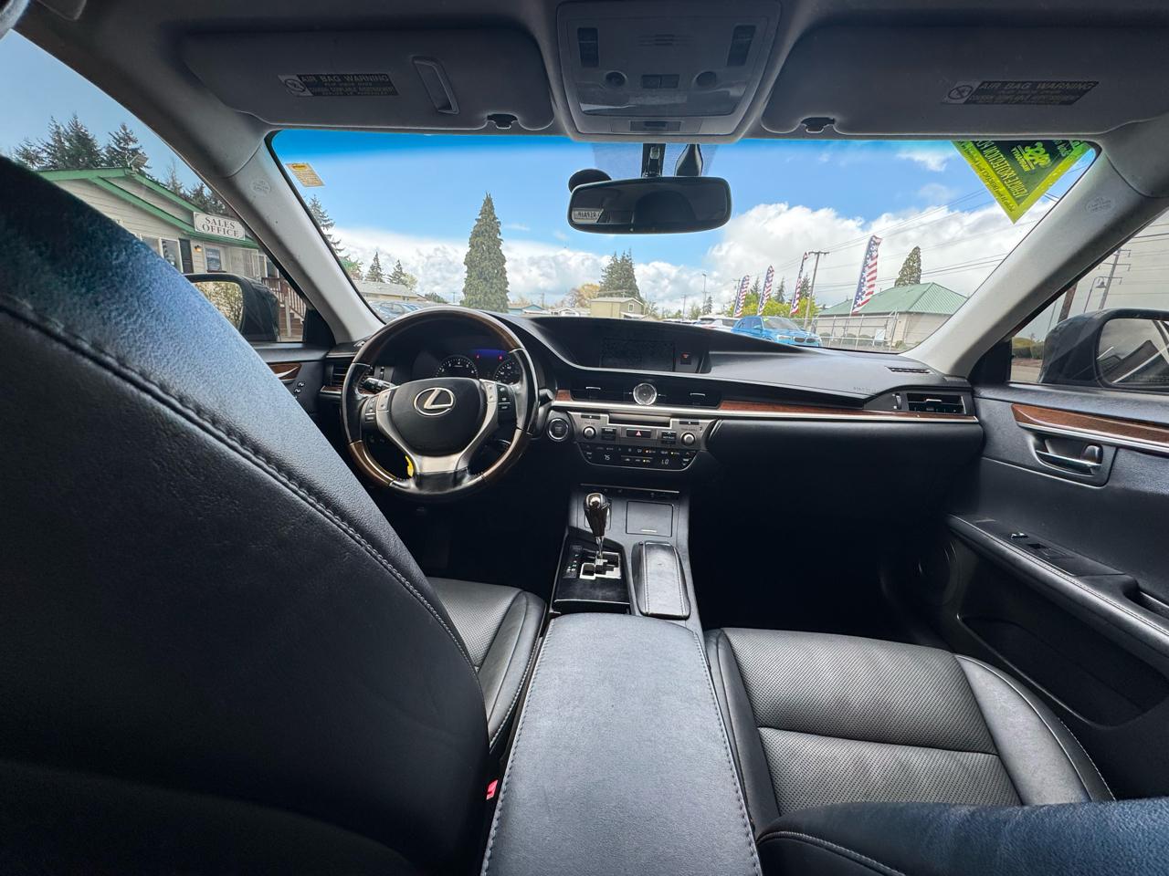 Lexus ES 350 4dr Sdn 2015