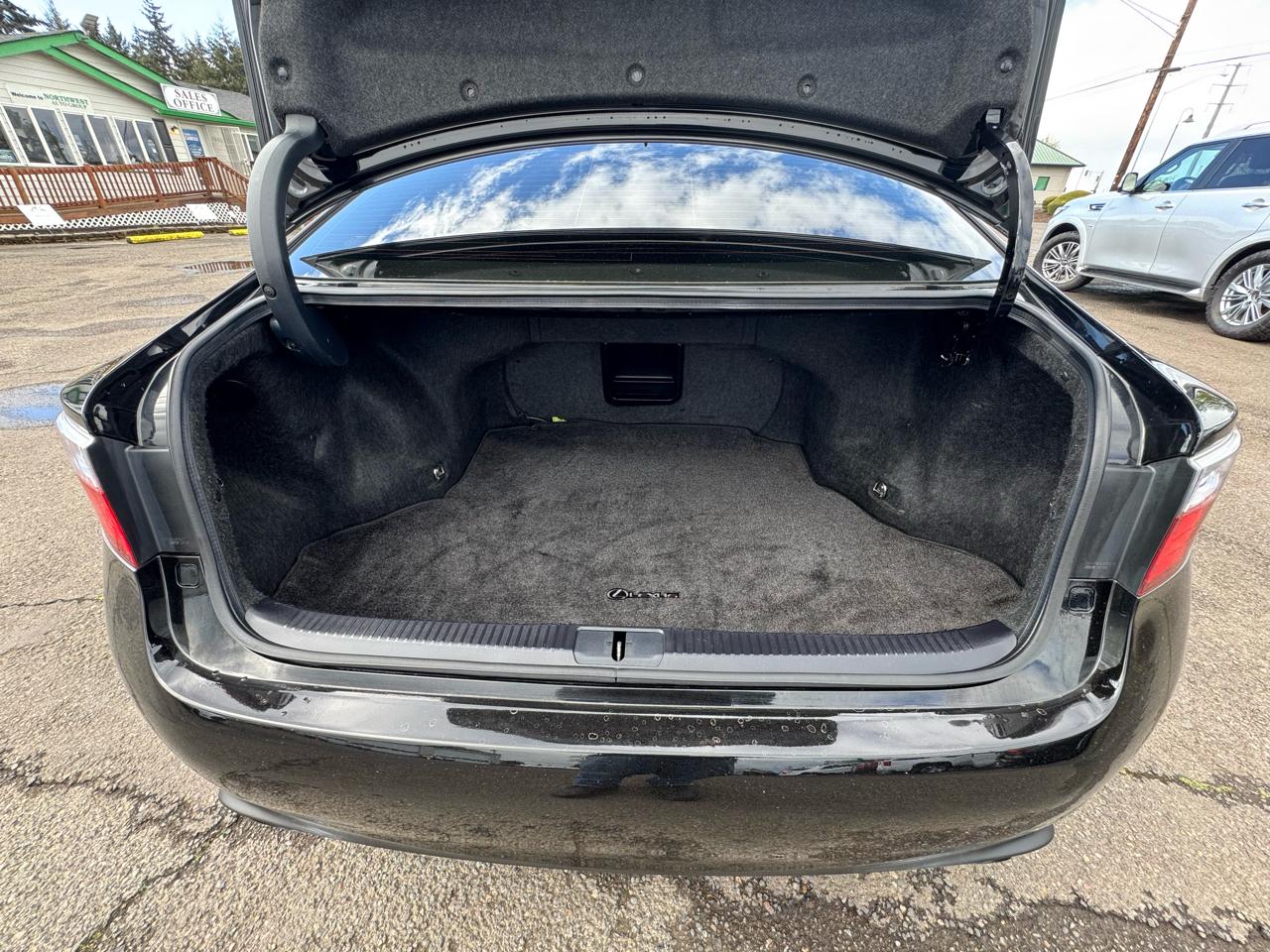 Lexus ES 350 4dr Sdn 2015