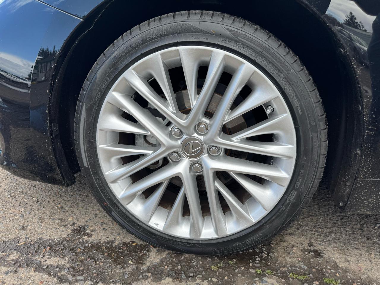 Lexus ES 350 4dr Sdn 2015