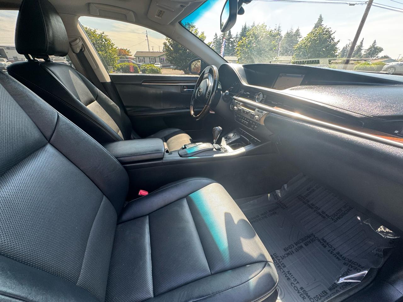 Lexus ES 350 4dr Sdn 2015