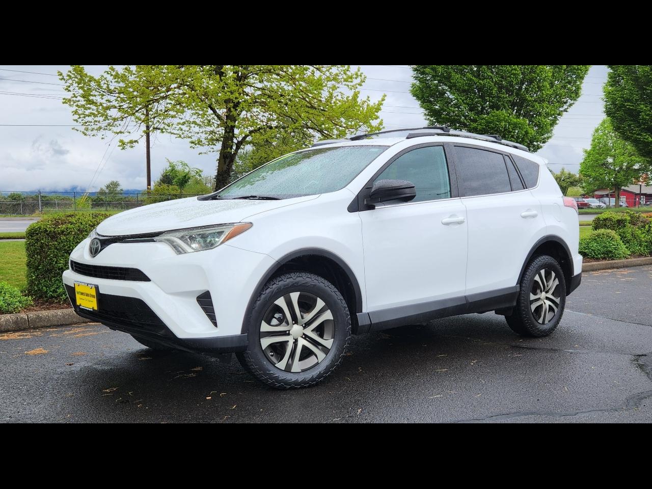 2017 Toyota RAV4 LE AWD (Natl)
