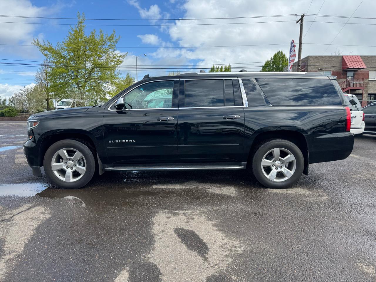 Chevrolet Suburban 4WD 4dr 1500 Premier 2018