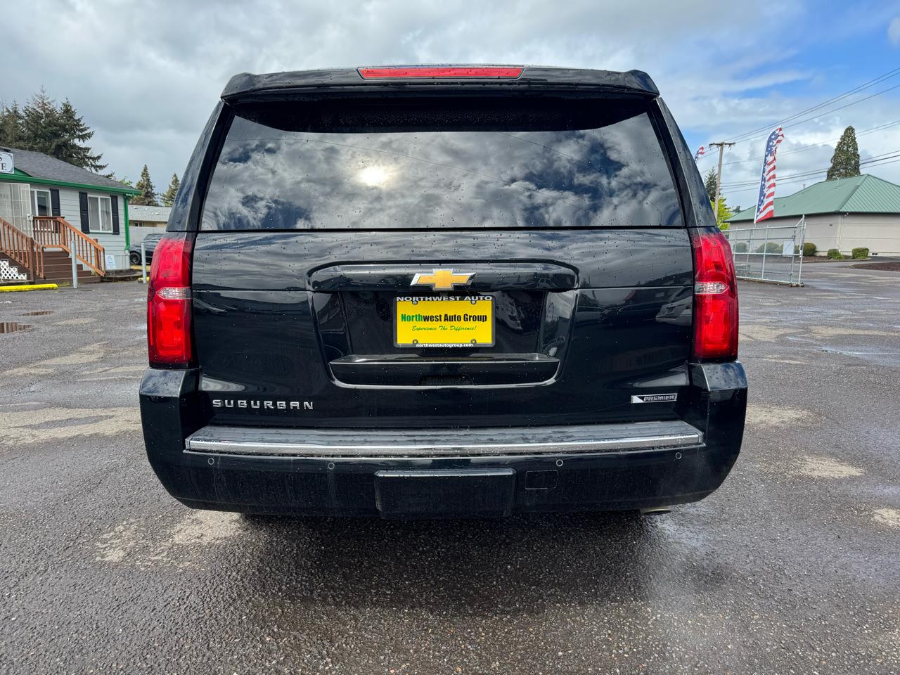 Chevrolet Suburban 4WD 4dr 1500 Premier 2018