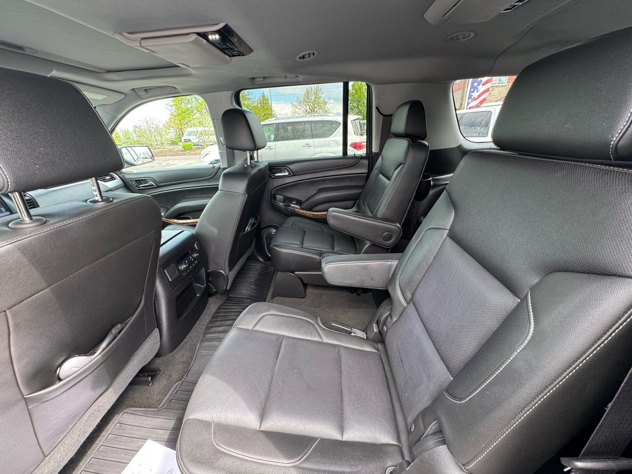 Chevrolet Suburban 4WD 4dr 1500 Premier 2018