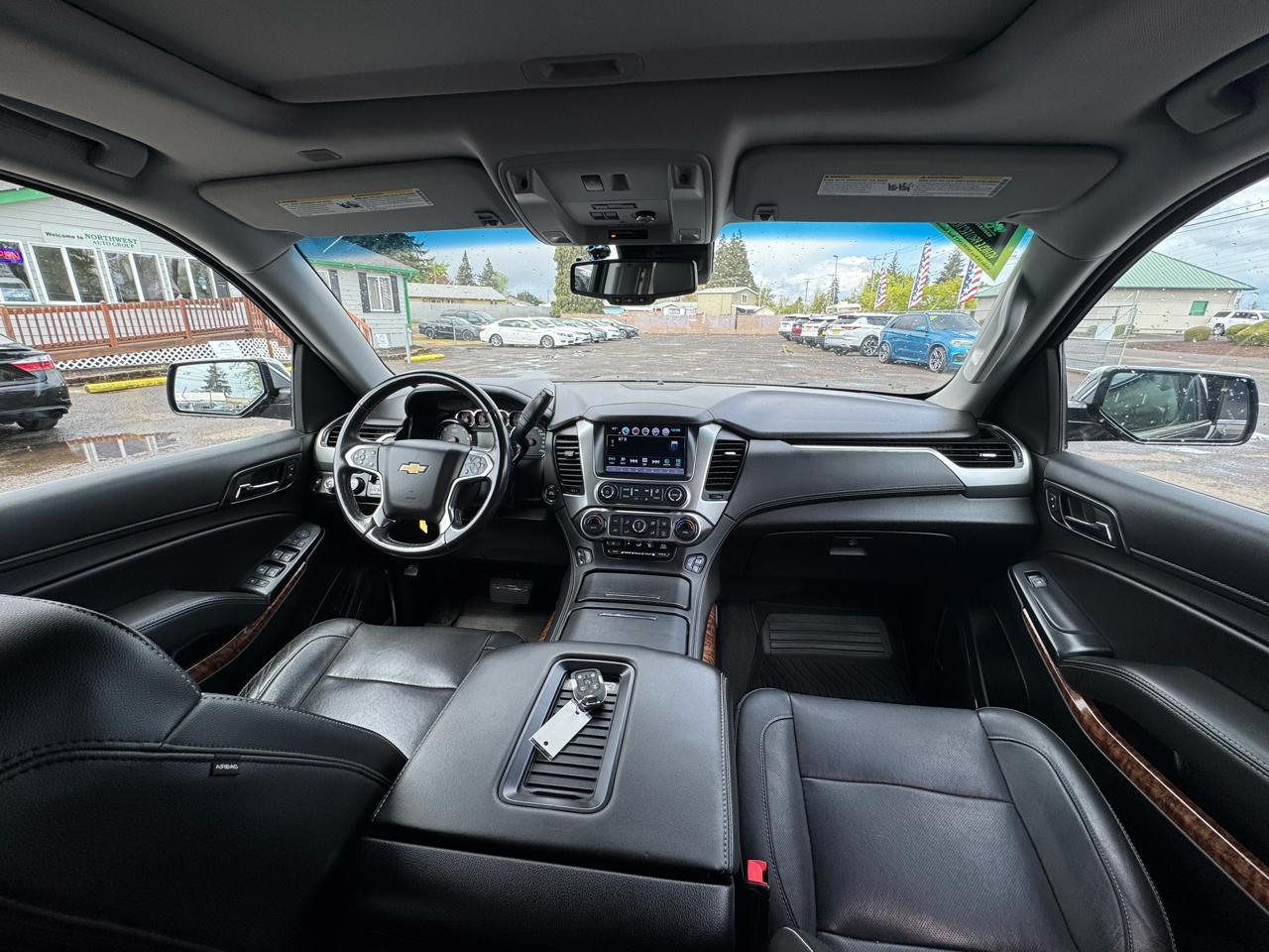 Chevrolet Suburban 4WD 4dr 1500 Premier 2018