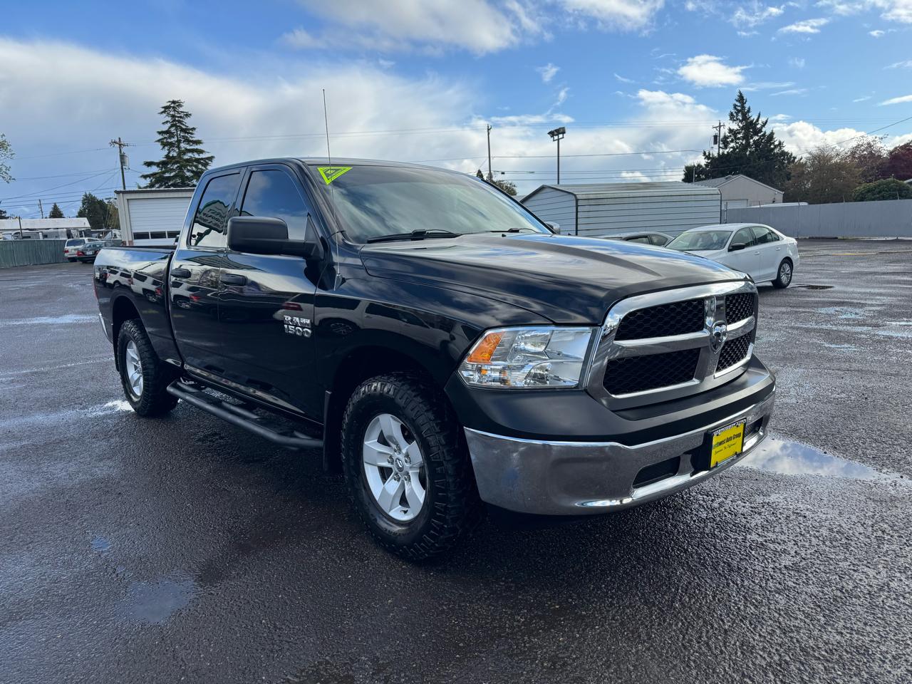 RAM 1500 4WD Quad Cab 140.5" ST 2013