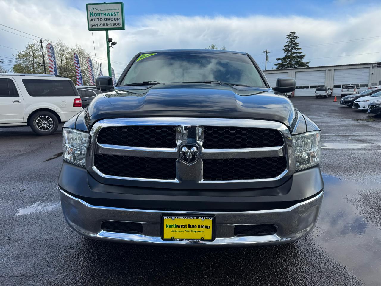 RAM 1500 4WD Quad Cab 140.5" ST 2013