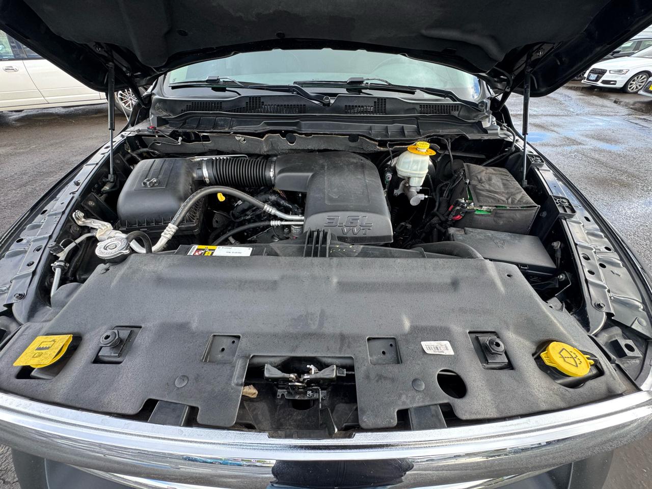 RAM 1500 4WD Quad Cab 140.5" ST 2013