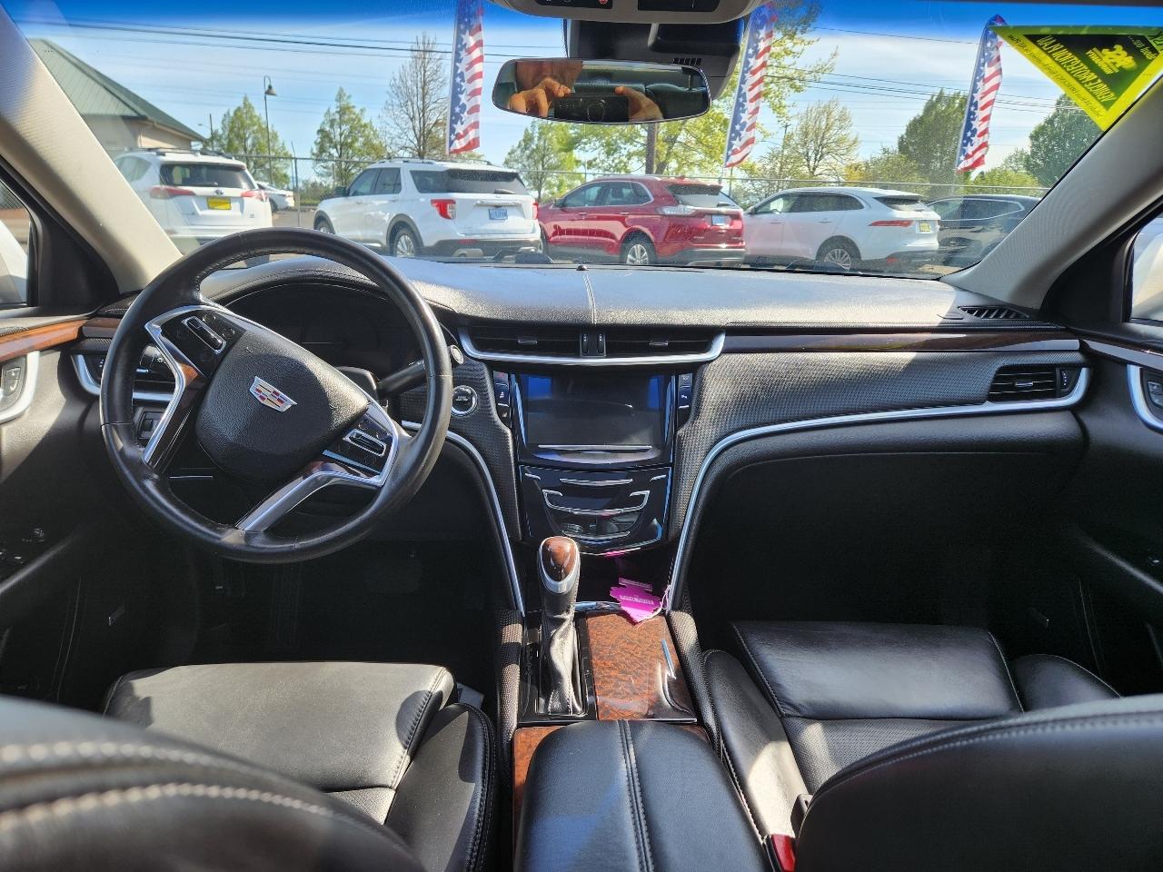 Cadillac XTS 4dr Sdn Luxury Collection AWD 2016