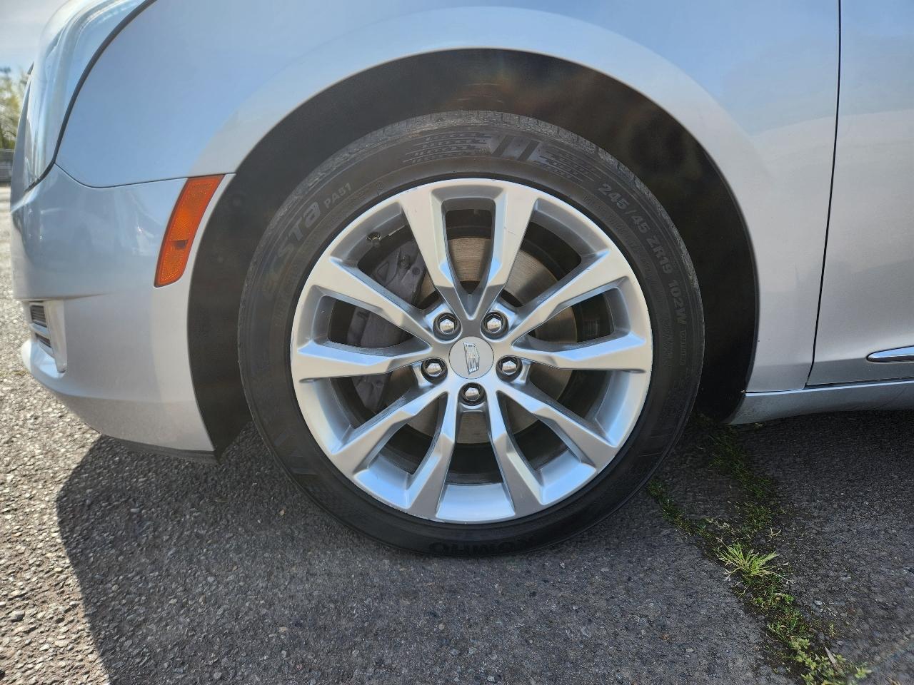 Cadillac XTS 4dr Sdn Luxury Collection AWD 2016