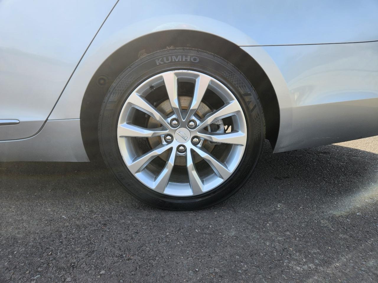 Cadillac XTS 4dr Sdn Luxury Collection AWD 2016