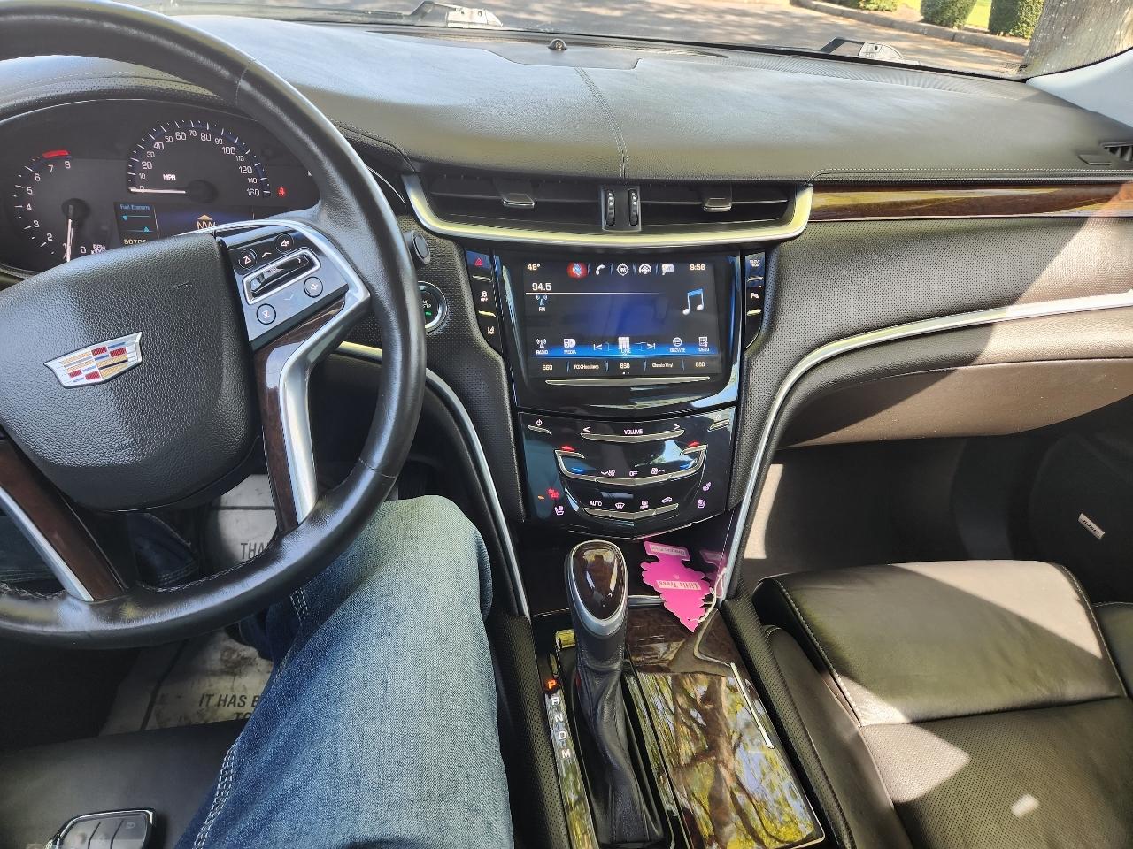 Cadillac XTS 4dr Sdn Luxury Collection AWD 2016