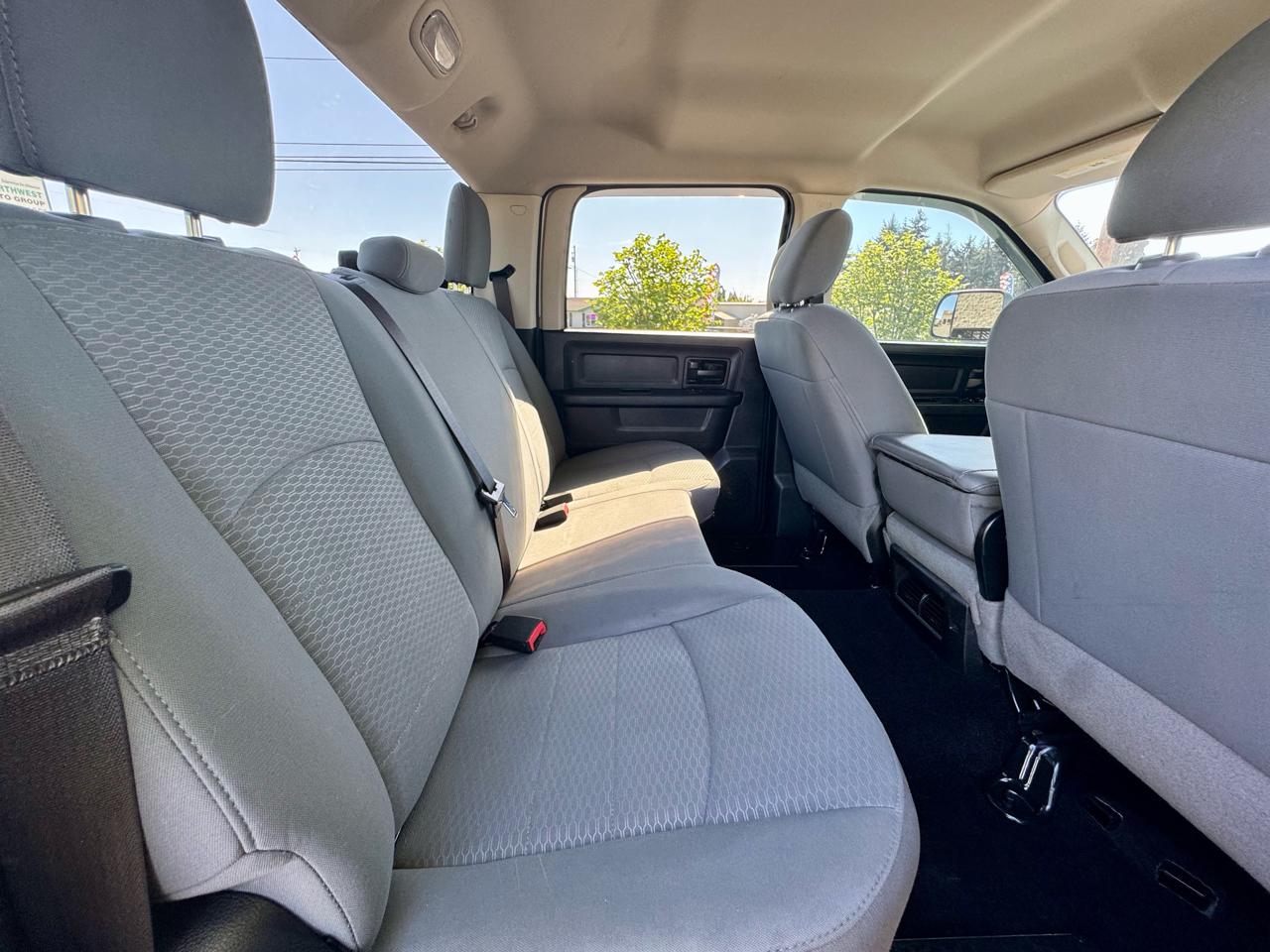 RAM 2500 4WD Crew Cab 169" Tradesman 2016