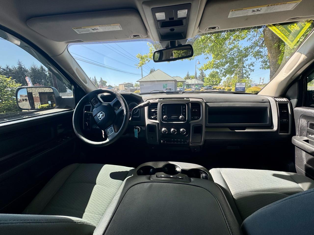 RAM 2500 4WD Crew Cab 169" Tradesman 2016