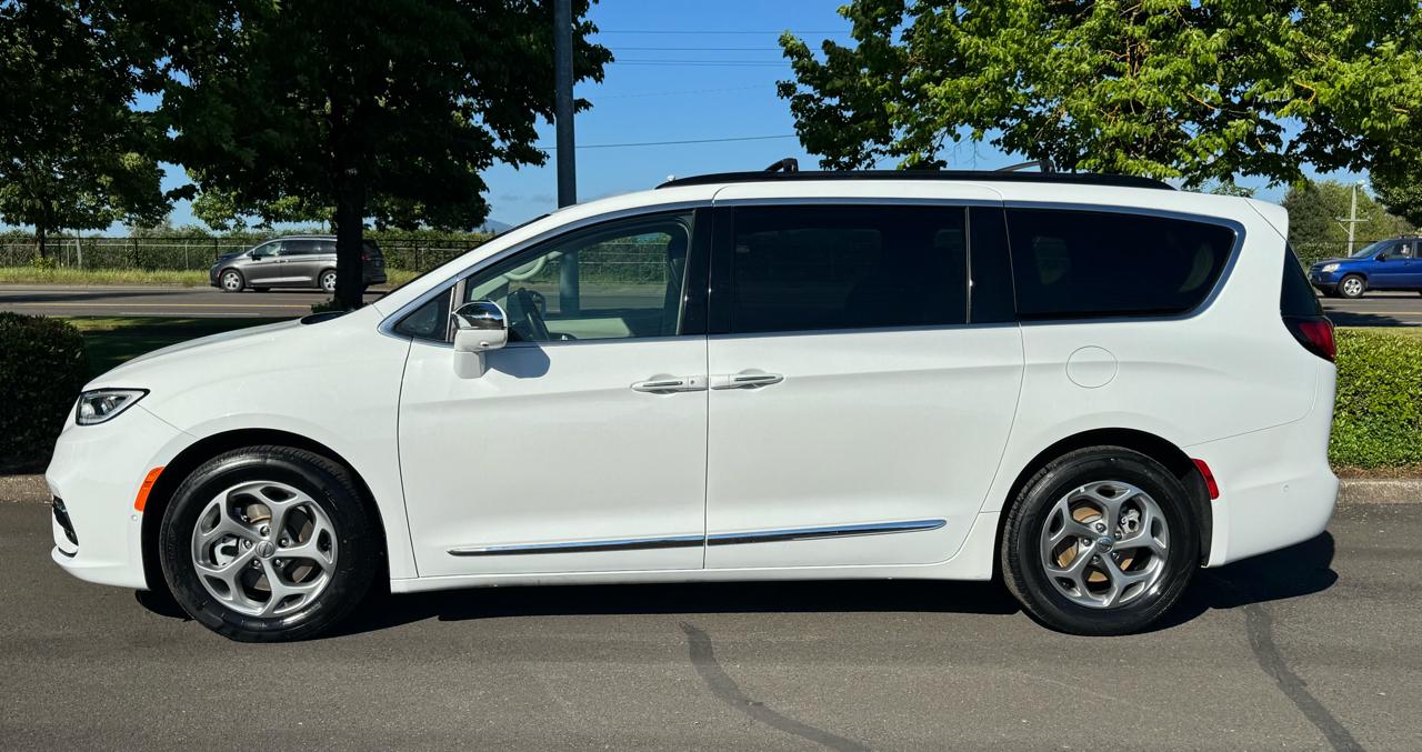 Chrysler Pacifica Limited FWD 2022