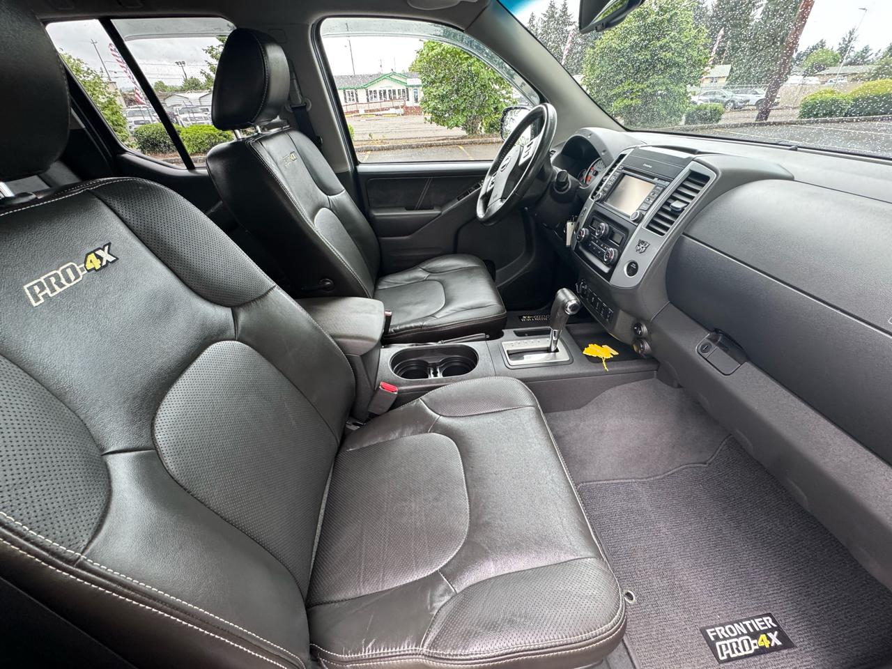 Nissan Frontier Crew Cab 4x4 PRO-4X Auto 2019