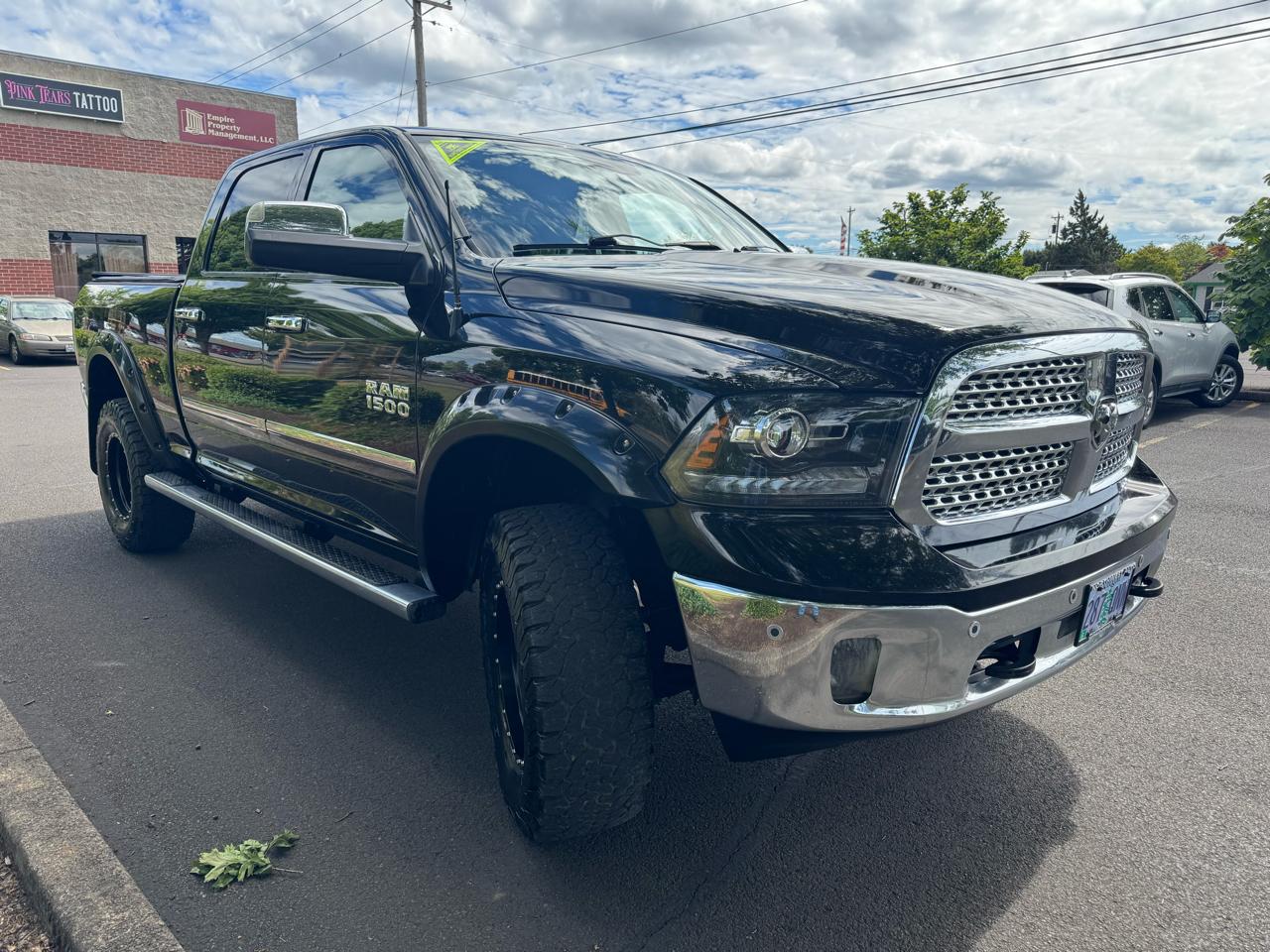 RAM 1500 4WD Crew Cab 149" Laramie 2014