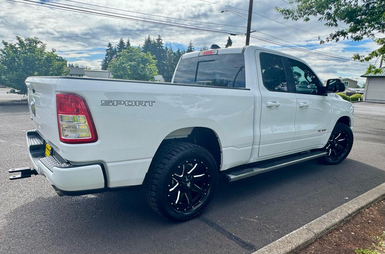 RAM 1500 Big Horn 4x2 Quad Cab 6'4" Box 2020
