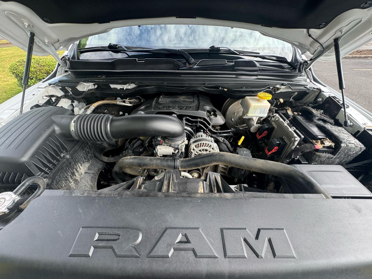 RAM 1500 Big Horn 4x2 Quad Cab 6'4" Box 2020