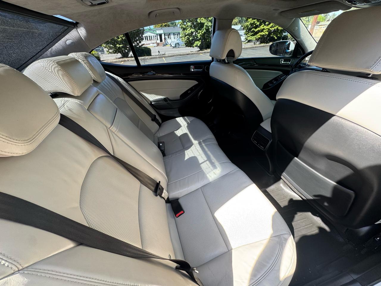 Kia Cadenza 4dr Sdn Limited 2016