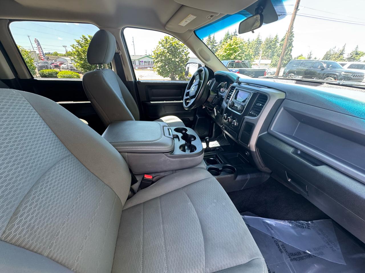RAM 2500 4WD Crew Cab 169" Tradesman 2015