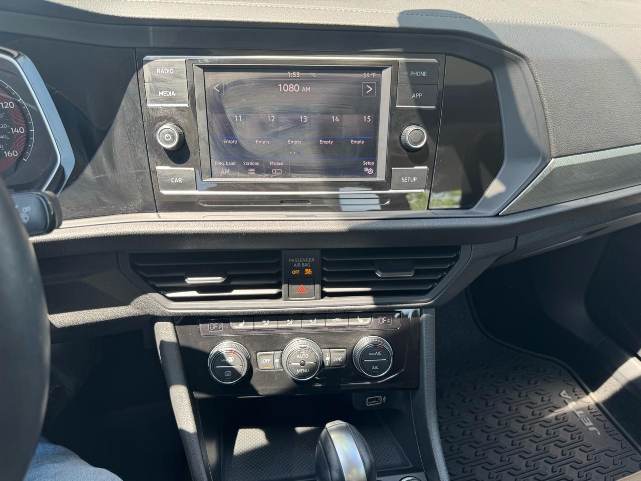 Volkswagen Jetta R-Line Auto w/SULEV 2019
