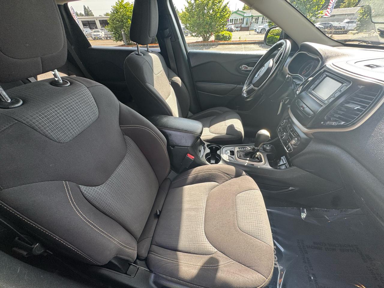 Jeep Cherokee 4WD 4dr Latitude 2016