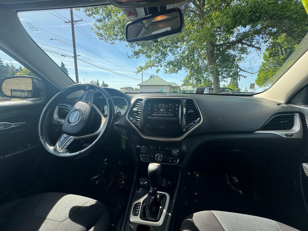 Jeep Cherokee 4WD 4dr Latitude 2016