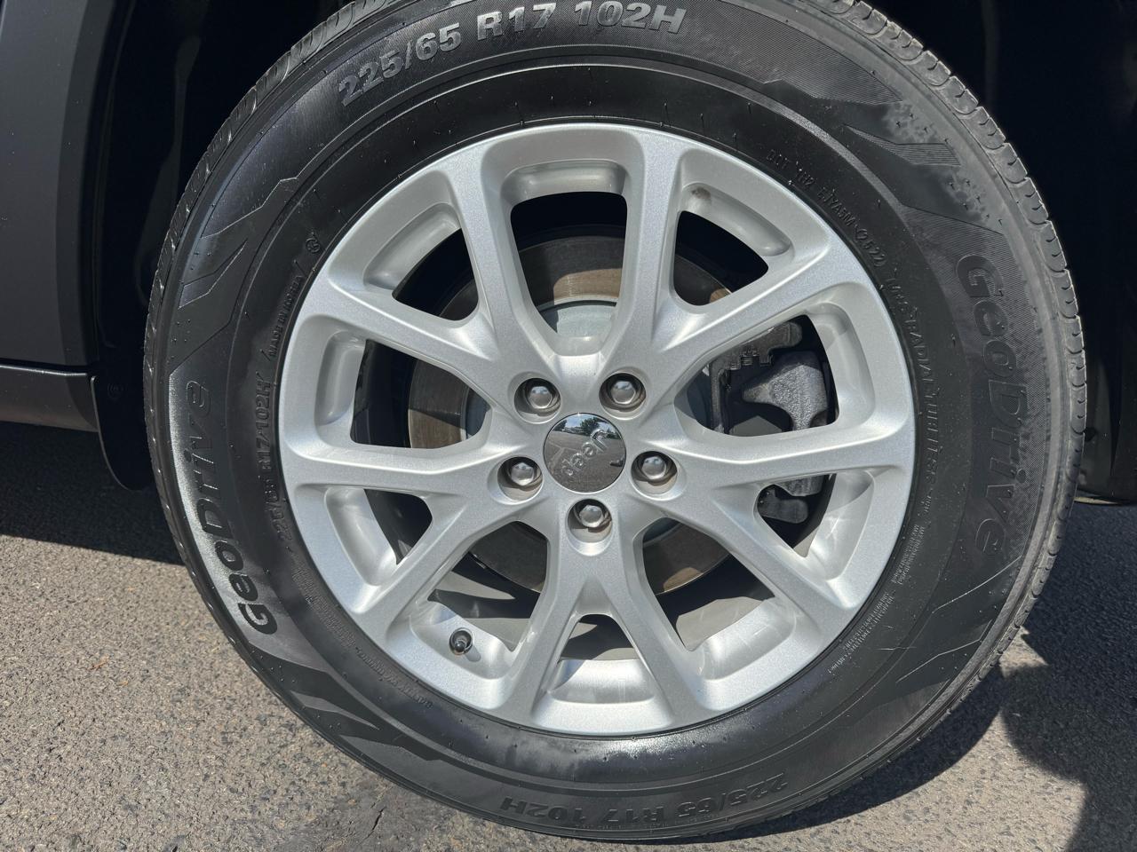 Jeep Cherokee 4WD 4dr Latitude 2016