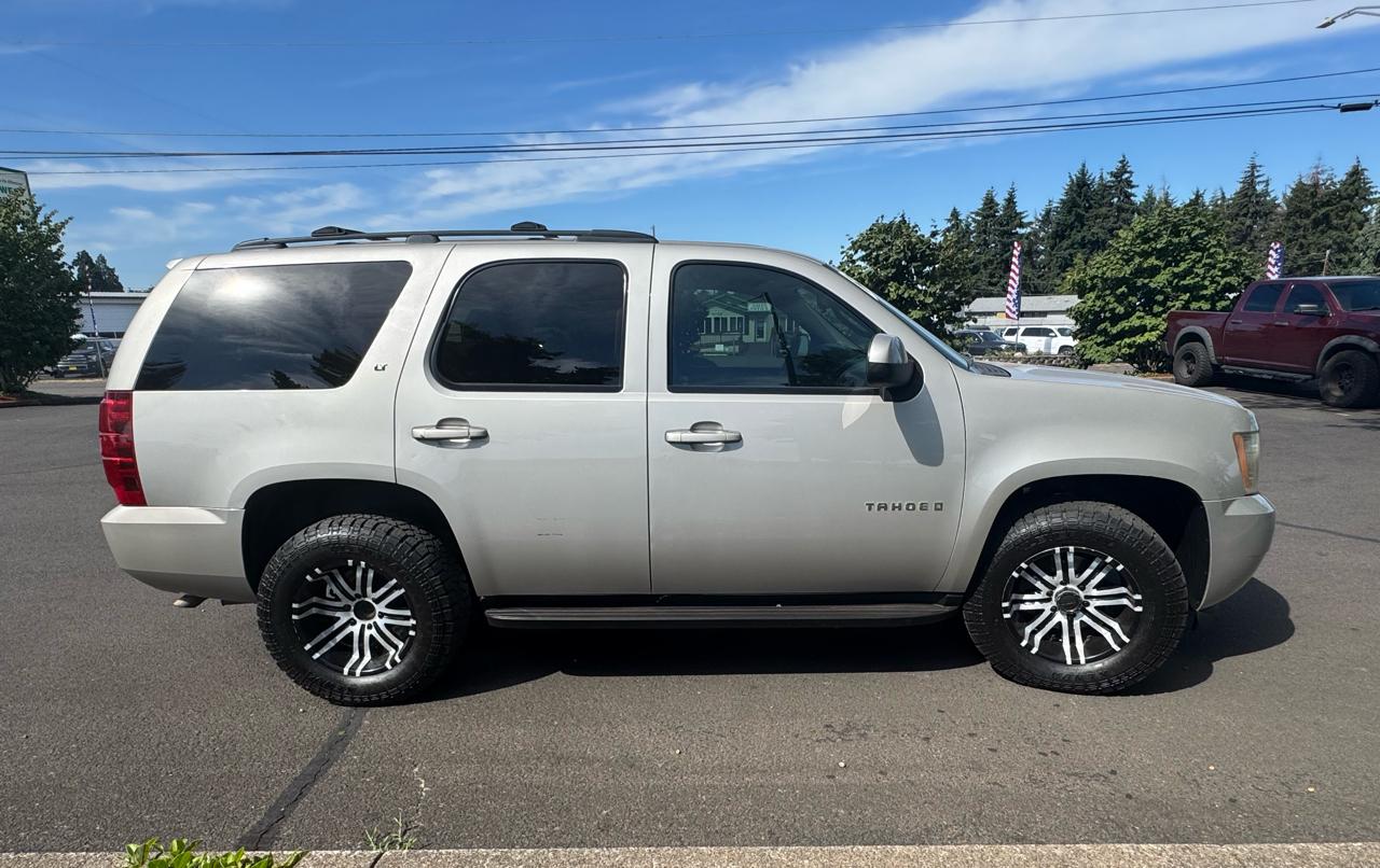 Chevrolet Tahoe 2WD 4dr 1500 LT w/2LT 2009