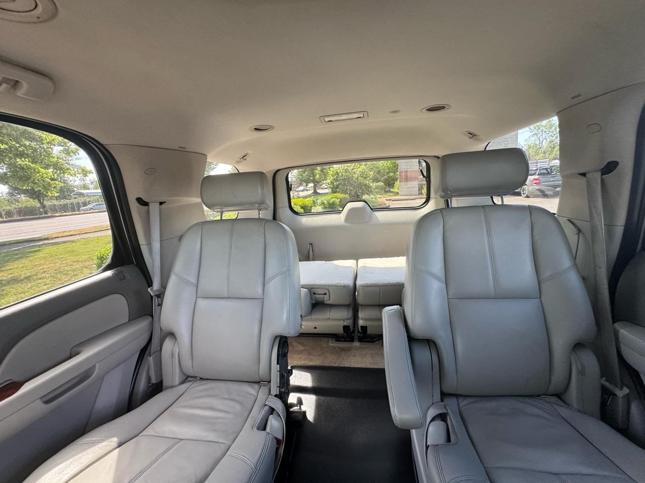 Chevrolet Tahoe 2WD 4dr 1500 LT w/2LT 2009