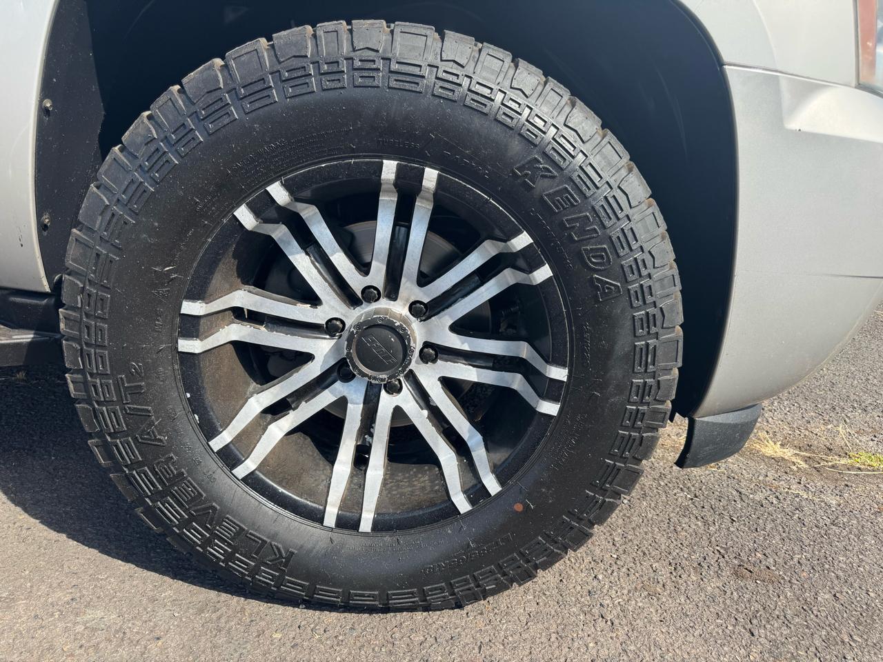 Chevrolet Tahoe 2WD 4dr 1500 LT w/2LT 2009