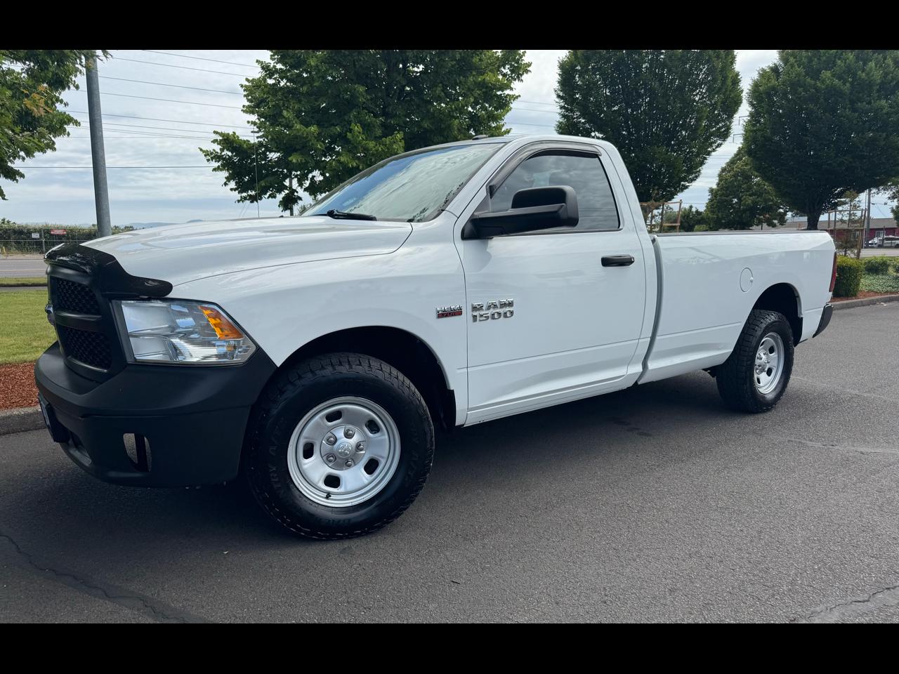 RAM 1500 4WD Reg Cab 140.5" Tradesman 2015