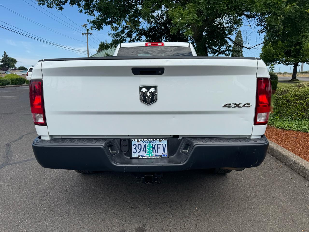 RAM 1500 4WD Reg Cab 140.5" Tradesman 2015