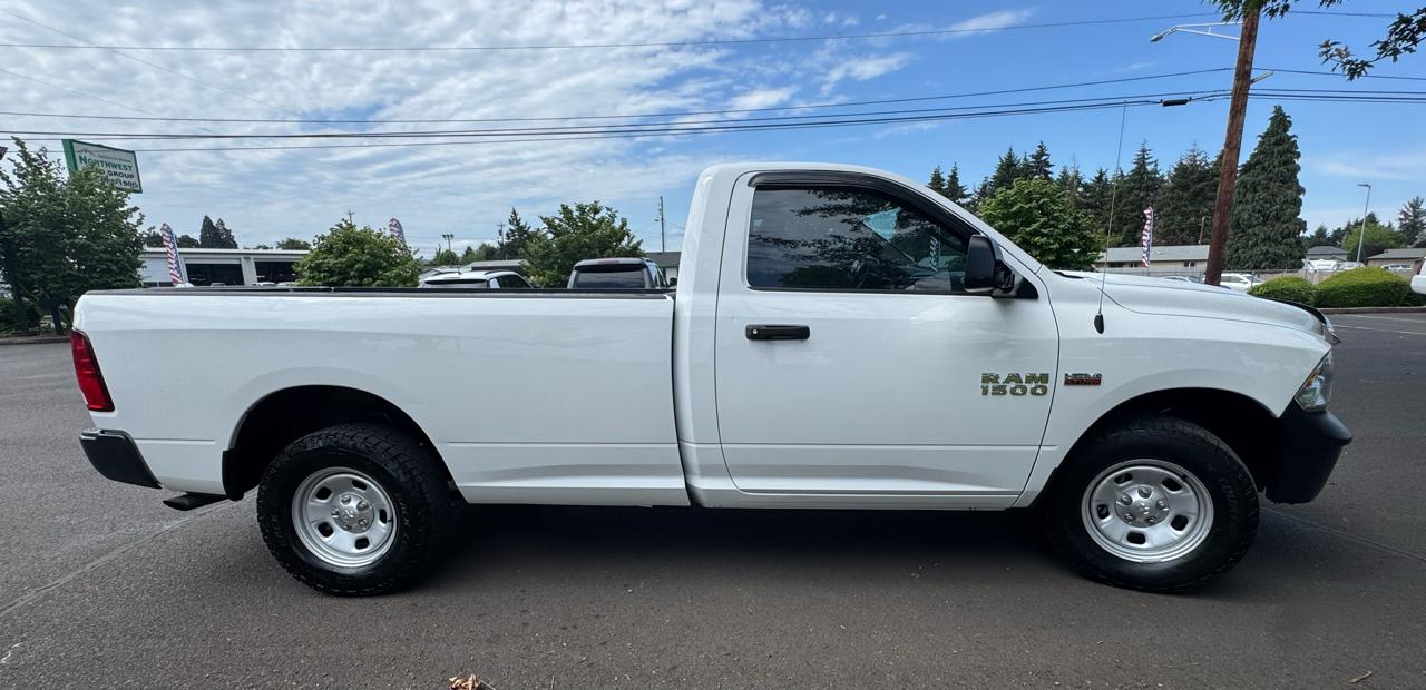 RAM 1500 4WD Reg Cab 140.5" Tradesman 2015