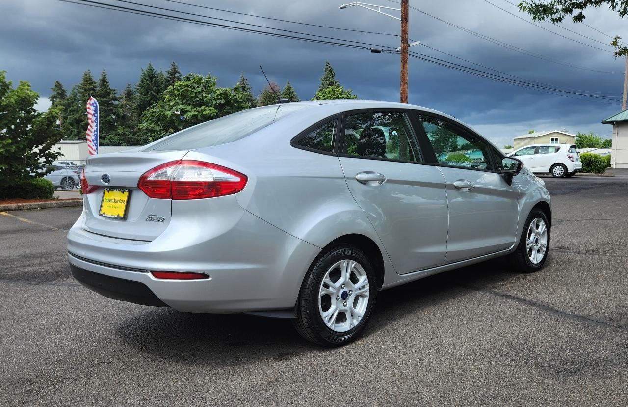 Ford Fiesta 4dr Sdn SE 2016