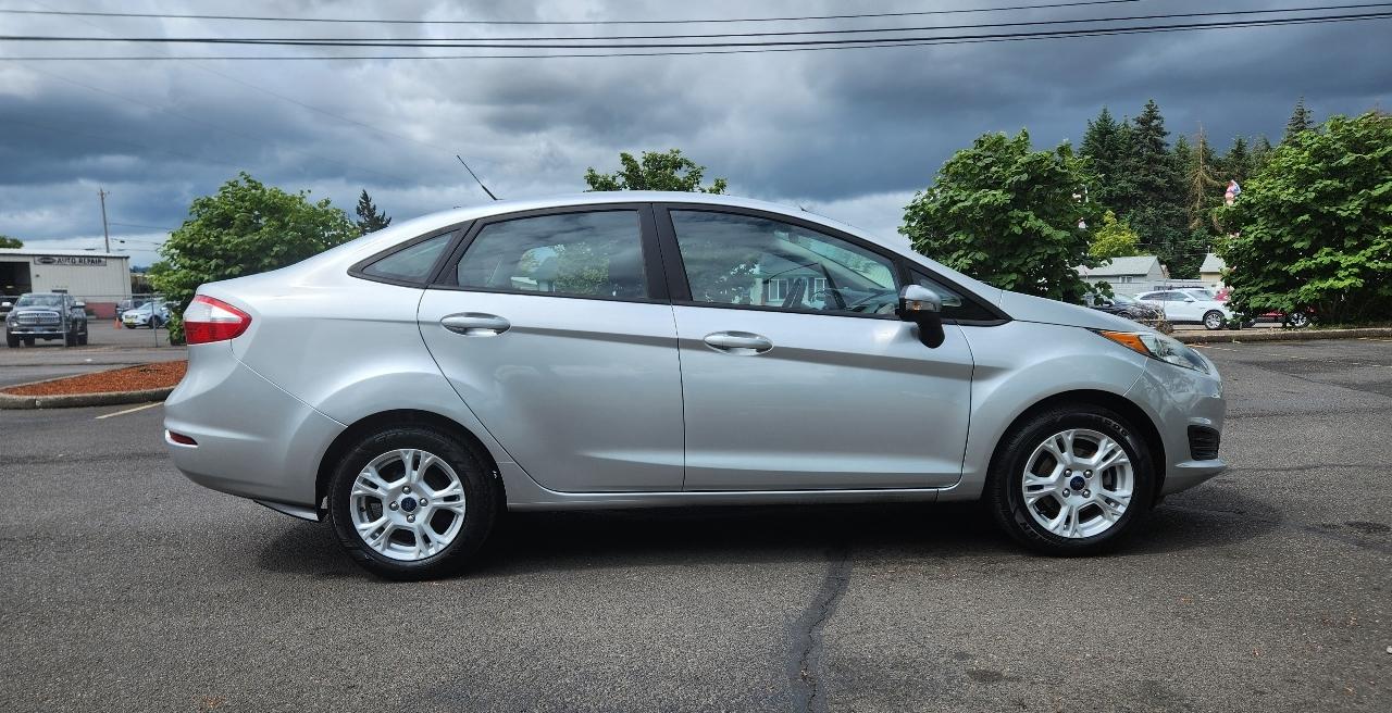 Ford Fiesta 4dr Sdn SE 2016