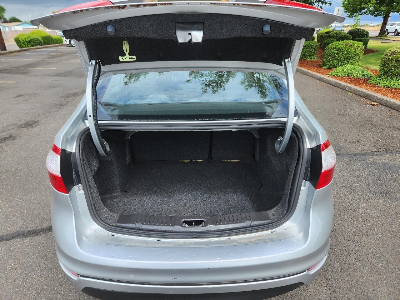 Ford Fiesta 4dr Sdn SE 2016
