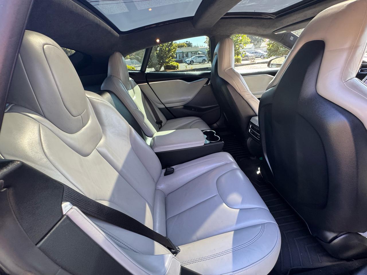 Tesla Model S 4dr Sdn AWD P90D 2015