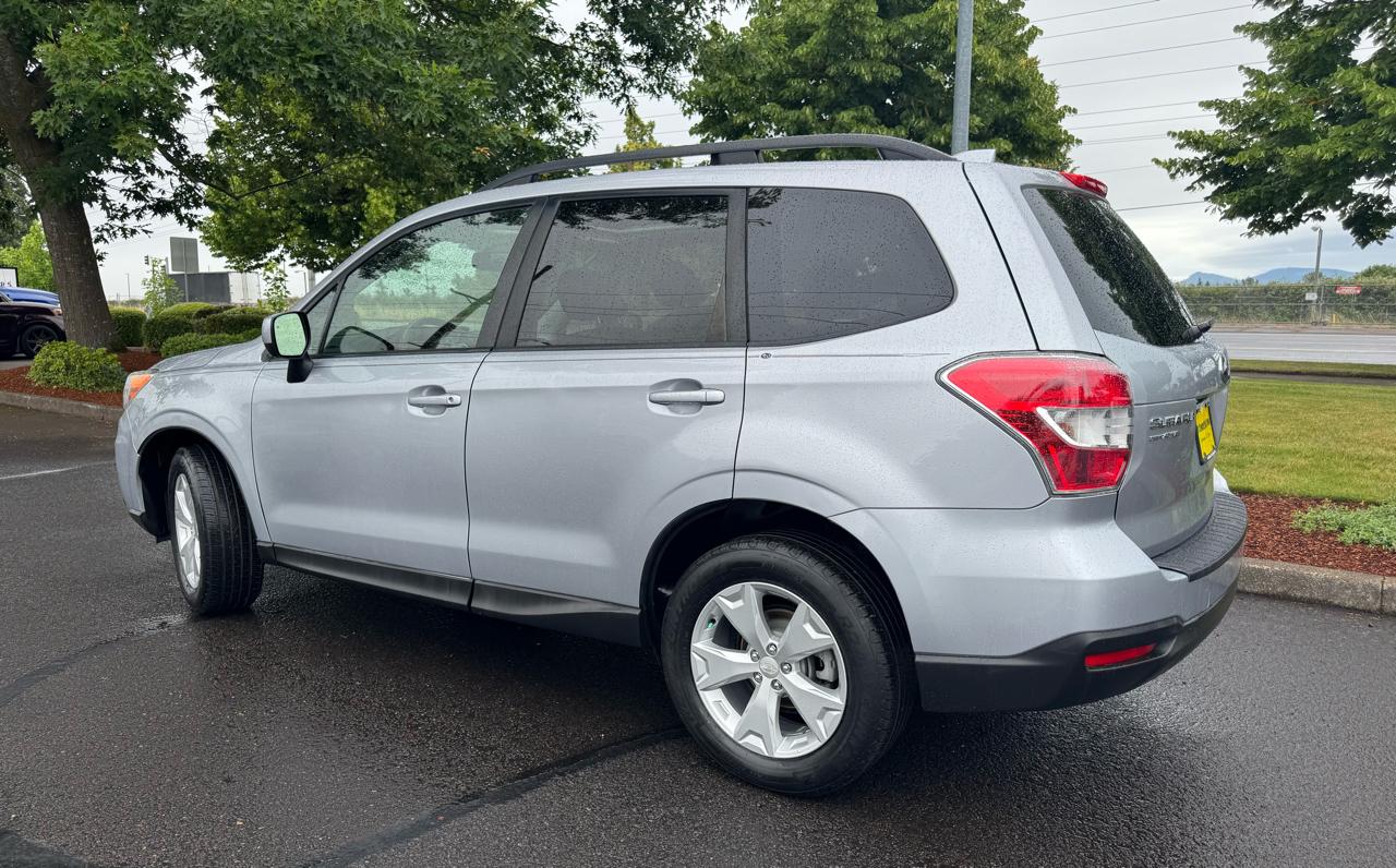 Subaru Forester 4dr CVT 2.5i Premium PZEV 2016