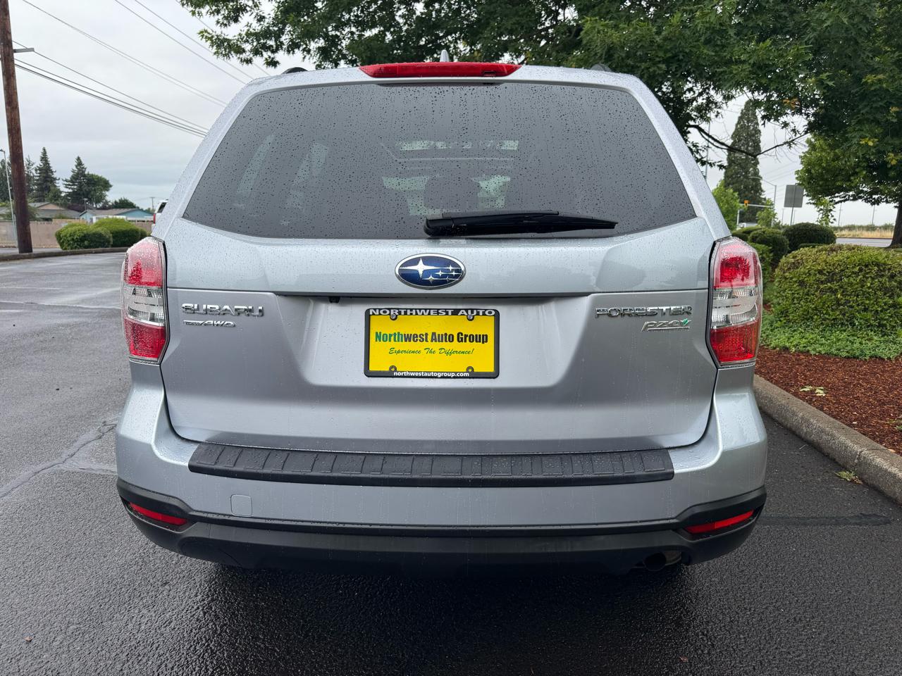 Subaru Forester 4dr CVT 2.5i Premium PZEV 2016