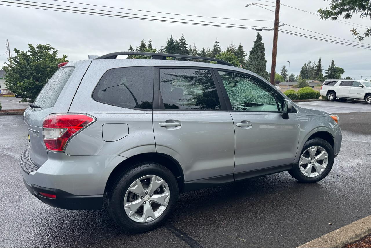 Subaru Forester 4dr CVT 2.5i Premium PZEV 2016