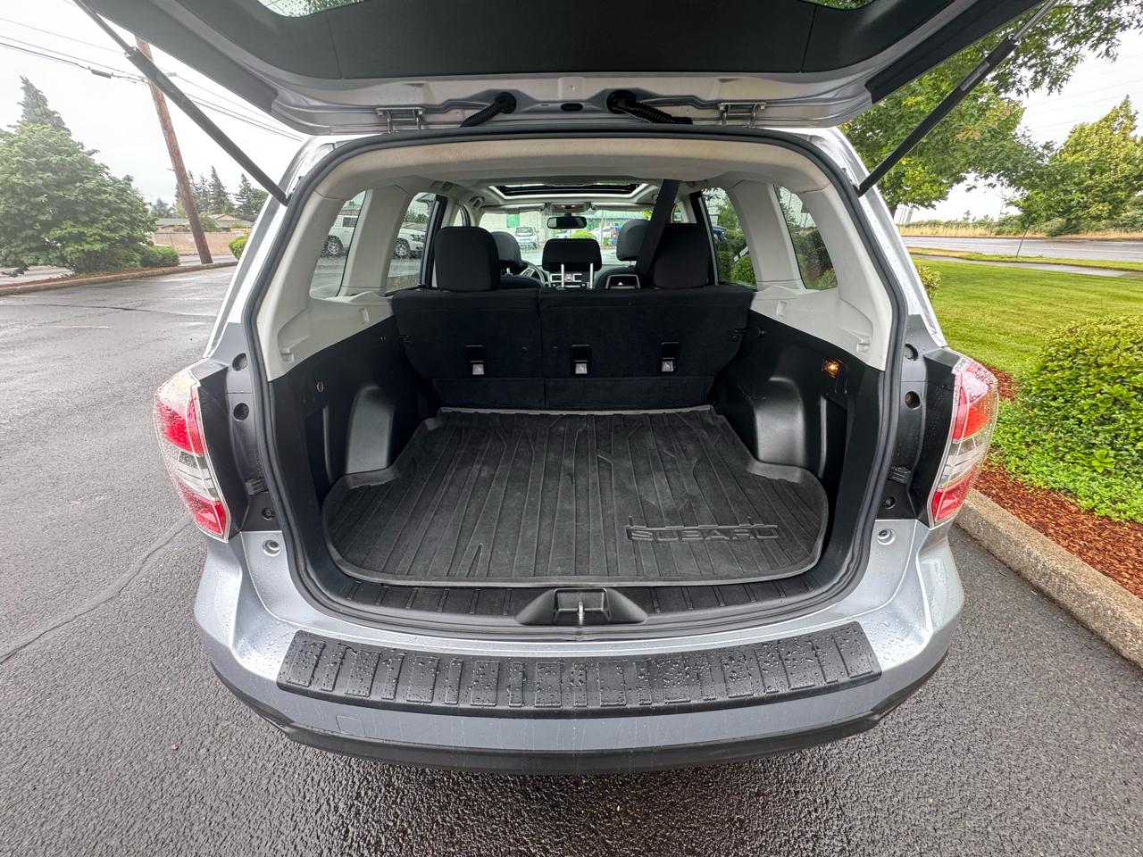 Subaru Forester 4dr CVT 2.5i Premium PZEV 2016